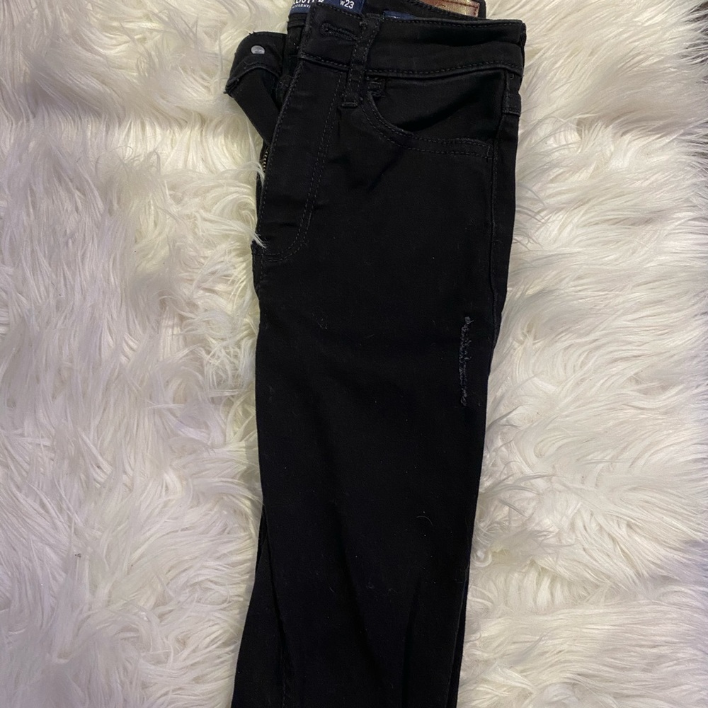 high waisted hollister ripped jeans